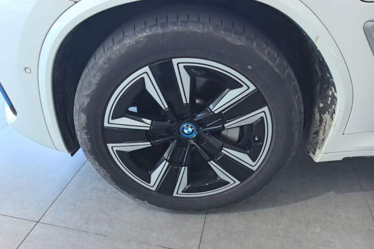 Used BMW iX3 2022 Leading Model Left Front Wheel Hub