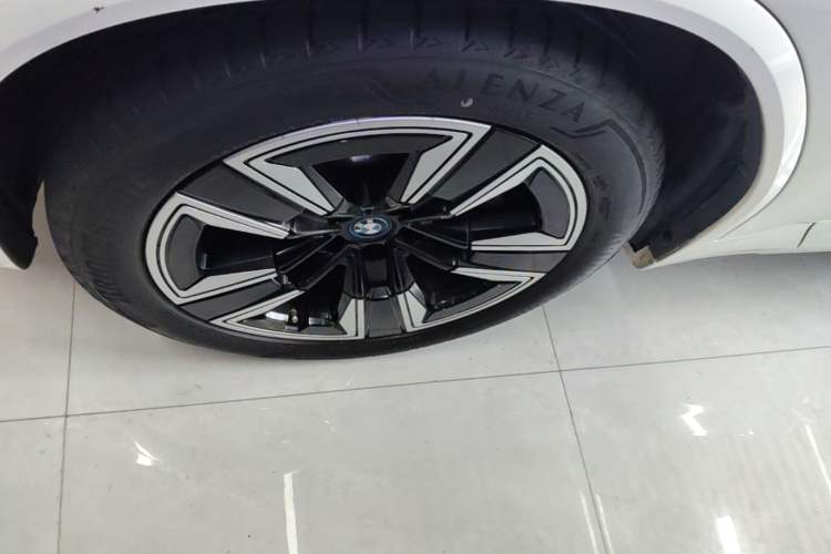 Used BMW iX3 2022 Updated Leading Version Left Front Wheel Hub