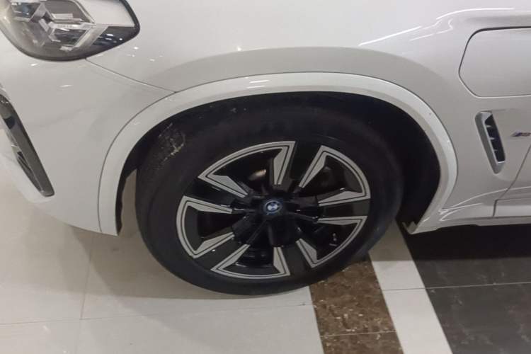 Used BMW iX3 2022 Updated Leading Version Left Front Wheel Hub