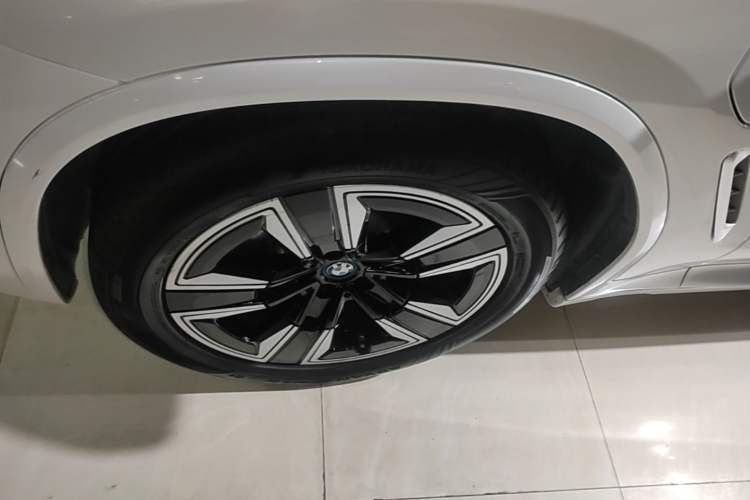 Used BMW iX3 2022 Leading Model Left Front Wheel Hub