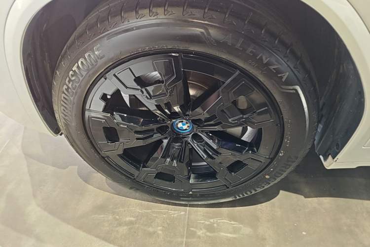 Used BMW iX3 2022 Updated Leading Version Left Front Wheel Hub