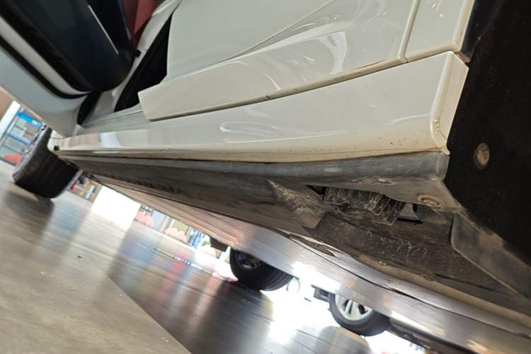 Used BMW iX3 2022 Updated Leading Version Left Side Sill