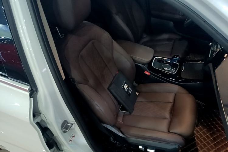 Used BMW iX3 2022 Updated Leading Version Right Front Seat