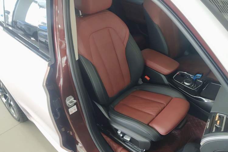 Used BMW iX3 2022 Updated Leading Type Right Front Seat