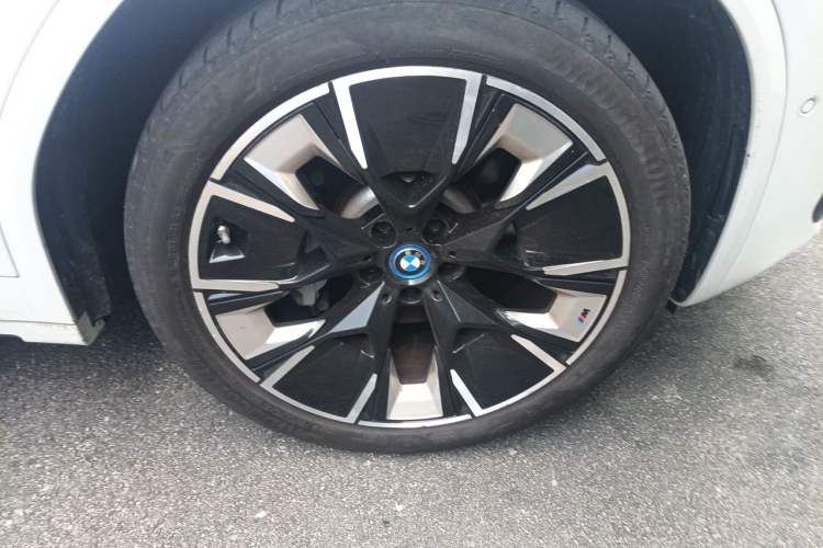Used BMW iX3 2022 Updated Leading Type Right Front Wheel Hub