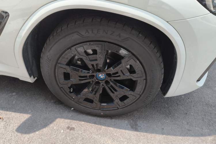 Used BMW iX3 2022 Updated Leading Version Right Front Wheel Hub