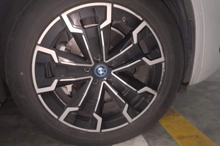 Used BMW iX3 2022 Updated Leading Version Right Front Wheel Hub