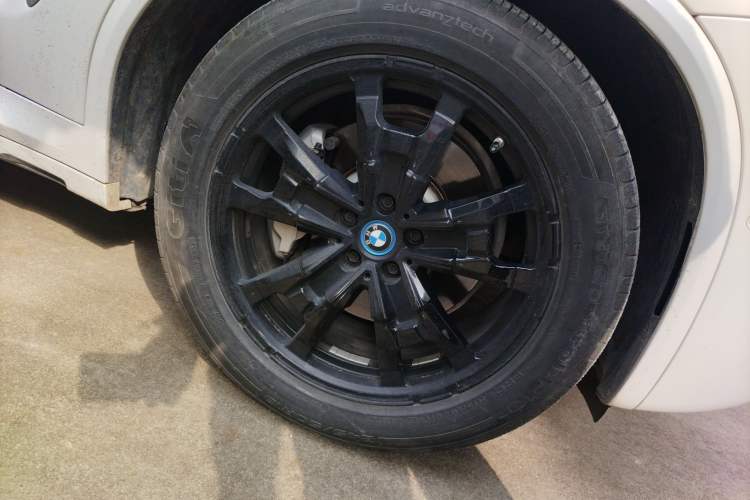 Used BMW iX3 2022 Leading Model Right Front Wheel Hub