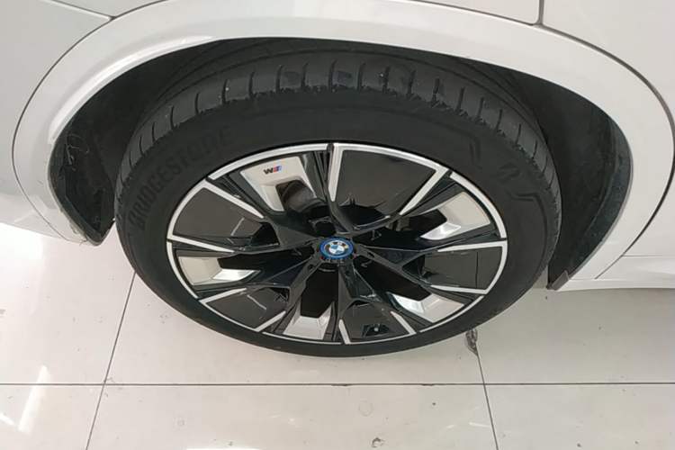Used BMW iX3 2022 Updated Leading Type Right Rear Wheel Hub