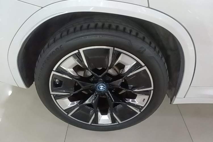 Used BMW iX3 2022 Leading Type Right Rear Wheel Hub