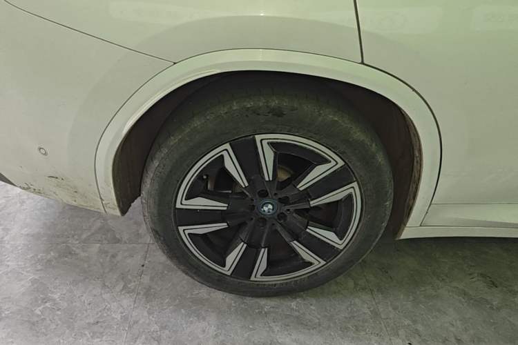Used BMW iX3 2022 Leading Model Right Rear Wheel Hub