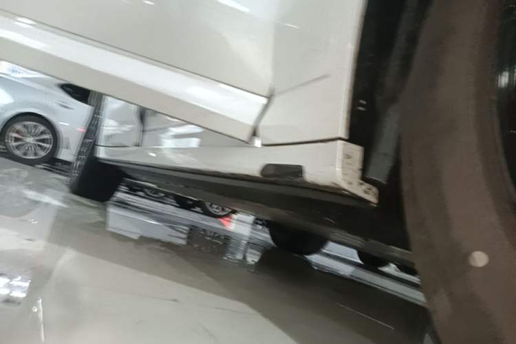 Used BMW iX3 2022 Leading Model Right Side Sill