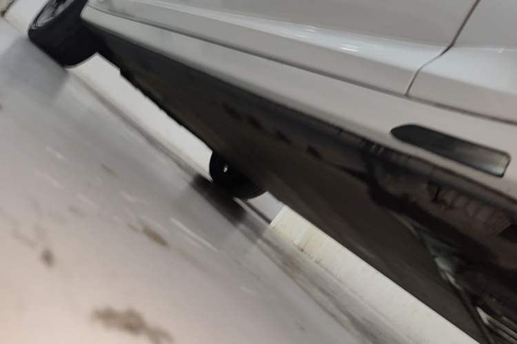 Used BMW iX3 2022 Updated Leading Version Right Side Sill