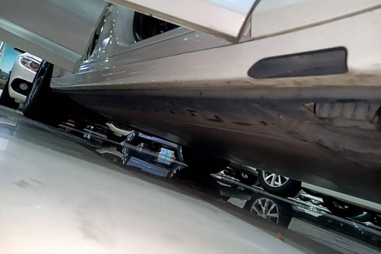 Used BMW iX3 2022 Updated Leading Version Right Side Sill