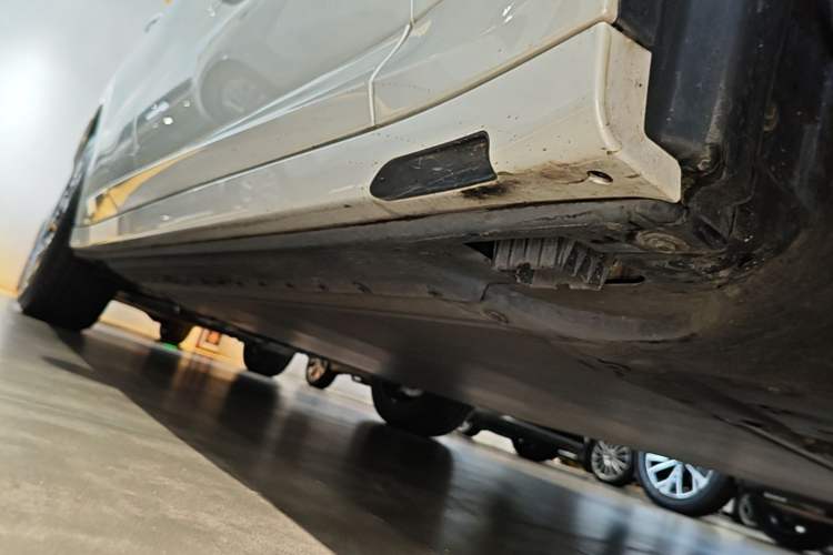 Used BMW iX3 2022 Updated Leading Version Right Side Sill