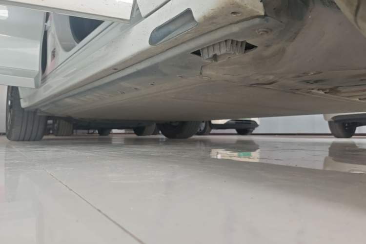 Used BMW iX3 2022 Updated Leading Version Right Side Sill