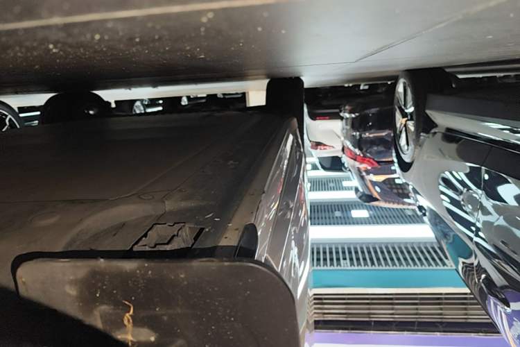 Used BMW iX3 2022 Updated Leading Version Right Side Sill