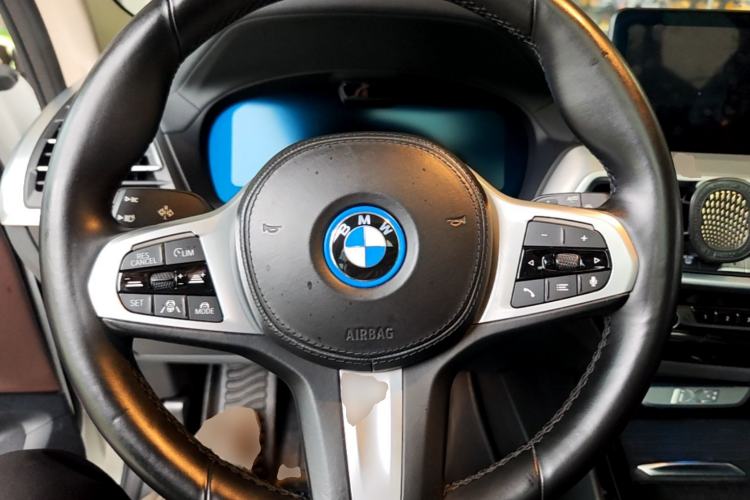 Used BMW iX3 2022 Leading Type Steering Wheel