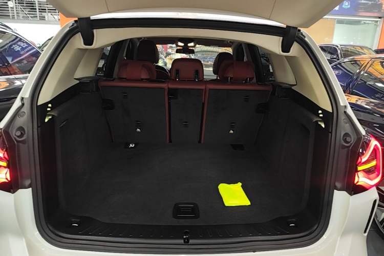 Used BMW iX3 2022 Updated Leading Version Trunk