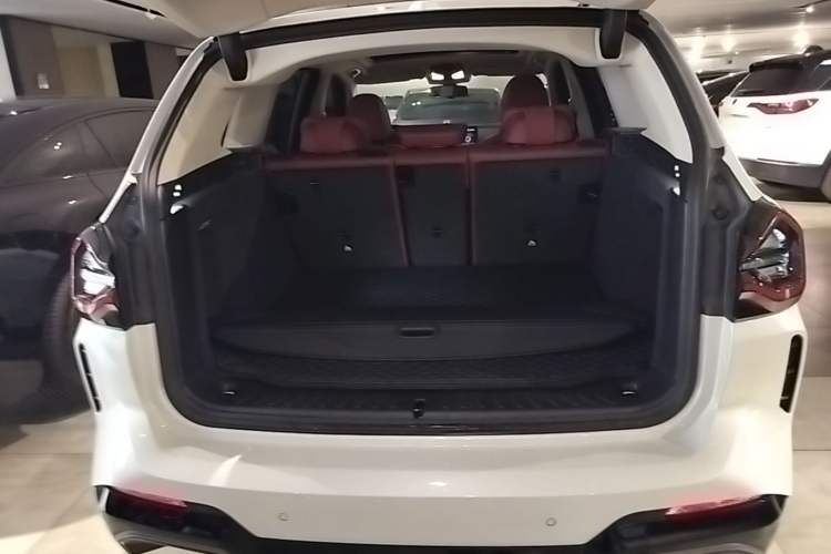 Used BMW iX3 2022 Updated Leading Type Trunk