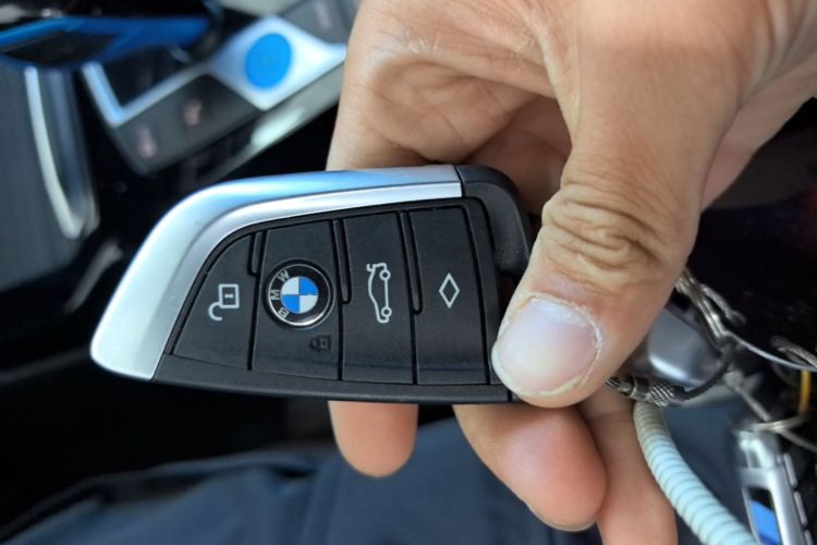 Used BMW iX3 2022 Leading Model Vehicle Key