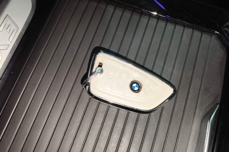Used BMW iX3 2022 Leading Model Vehicle Key
