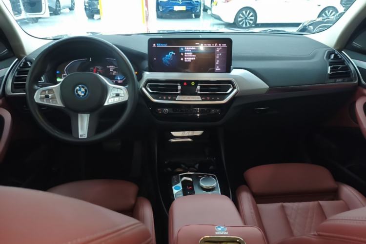 Used BMW iX3 2023 Leading Type Center Console