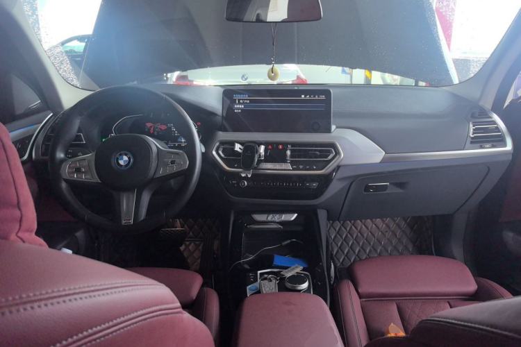 Used BMW iX3 2023 Leading Type Center Console