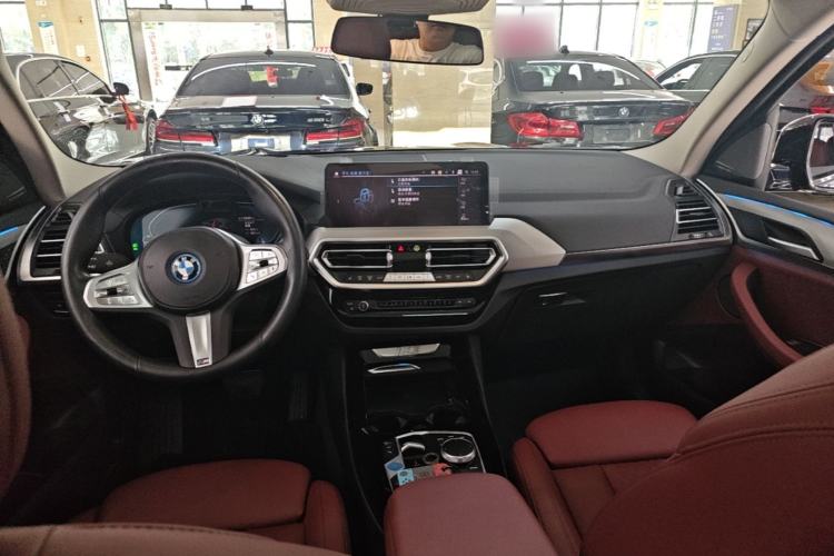 Used BMW iX3 2023 Leading Type Center Console