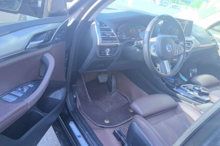 Used BMW iX3 2023 Leading Type Driver Seat
