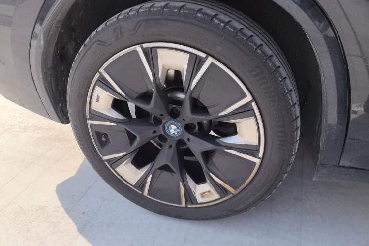 Used BMW iX3 2023 Leading Type Exterior 2