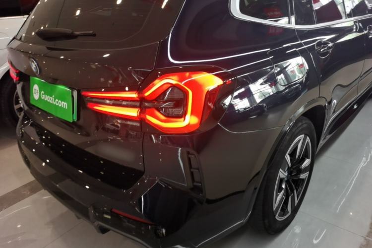 Used BMW iX3 2023 Leading Model Exterior 3