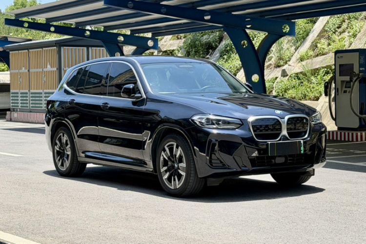 Used BMW iX3 2023 Leading Model Exterior 5