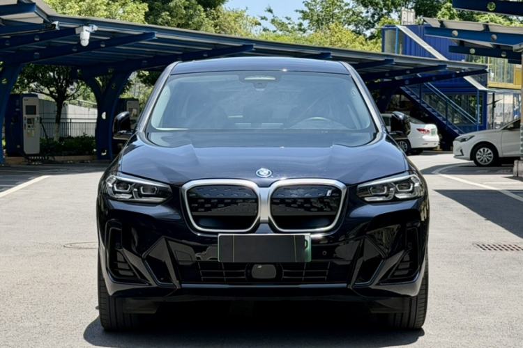 Used BMW iX3 2023 Leading Model Exterior 8