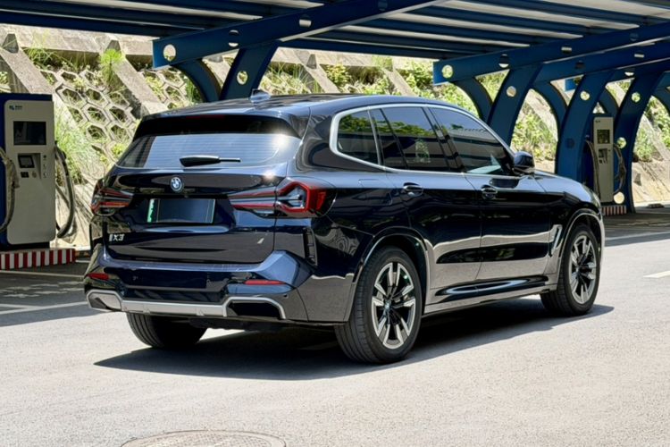 Used BMW iX3 2023 Leading Model Exterior 9