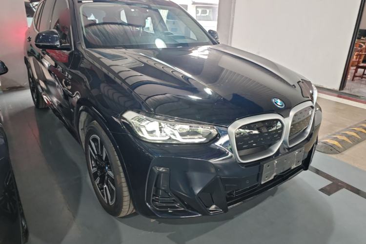 Used BMW iX3 2023 Leading Model Front Right 45 Deg