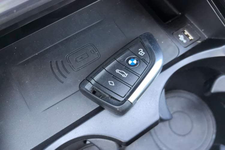 Used BMW iX3 2023 Leading Type Interior 1