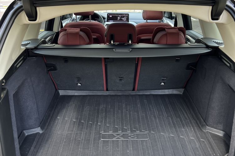 Used BMW iX3 2023 Leading Type Interior 1