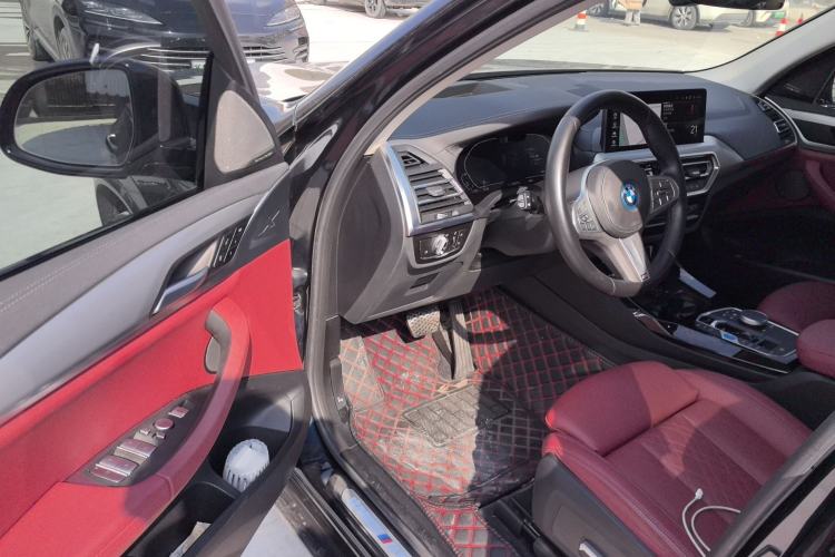 Used BMW iX3 2023 Leading Type Interior 3