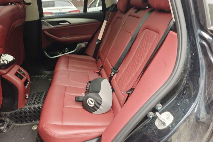 Used BMW iX3 2023 Leading Type Interior 4