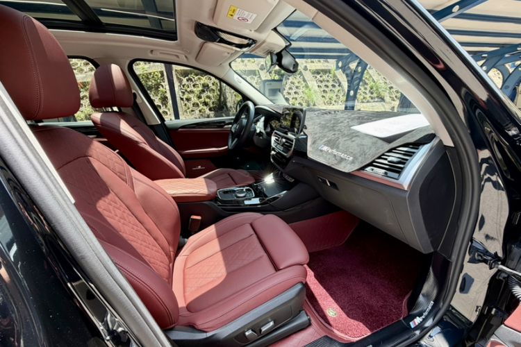 Used BMW iX3 2023 Leading Model Interior 5