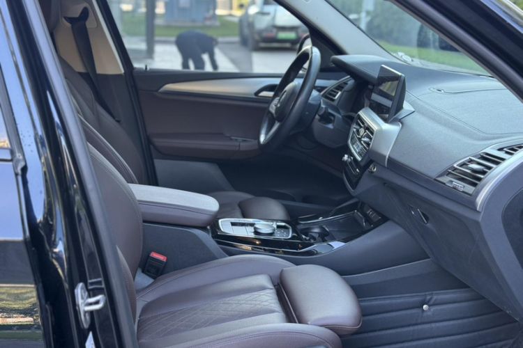 Used BMW iX3 2023 Leading Type Interior 8