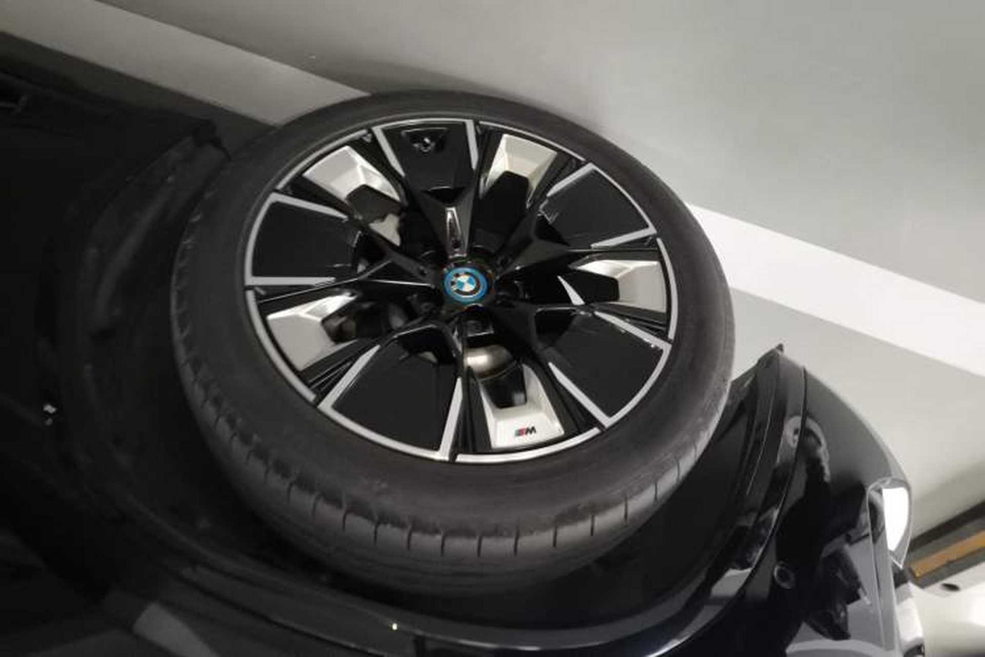 Used BMW iX3 2023 Leading Type Left Front Wheel Hub