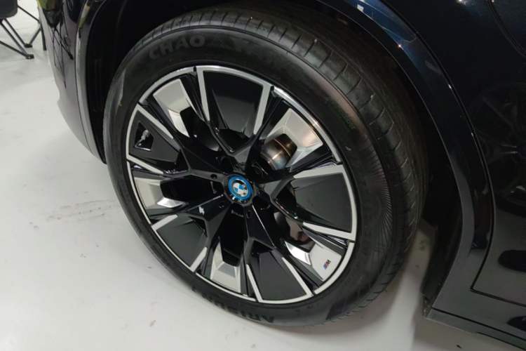 Used BMW iX3 2023 Leading Type Left Front Wheel Hub