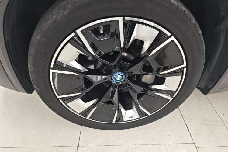 Used BMW iX3 2023 Leading Type Left Front Wheel Hub