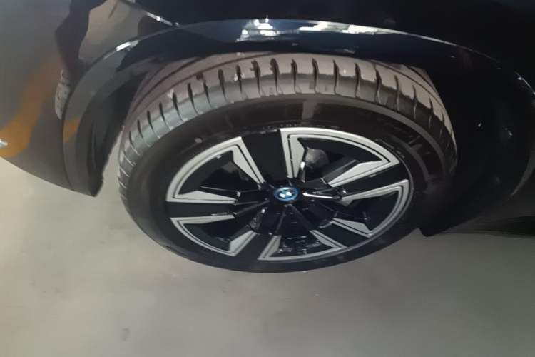 Used BMW iX3 2023 Leading Model Left Front Wheel Hub