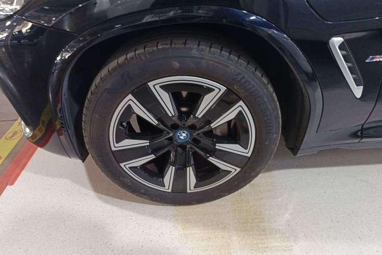Used BMW iX3 2023 Leading Model Left Front Wheel Hub