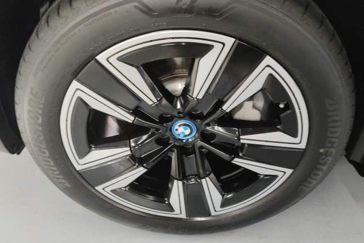 Used BMW iX3 2023 Leading Model Left Front Wheel Hub