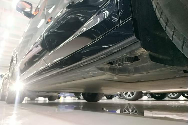 Used BMW iX3 2023 Leading Type Left Side Sill