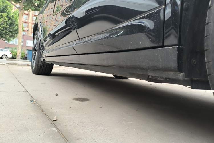Used BMW iX3 2023 Leading Model Left Side Sill